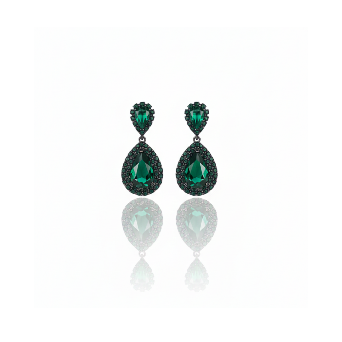 Zümrüt Damla Küpe